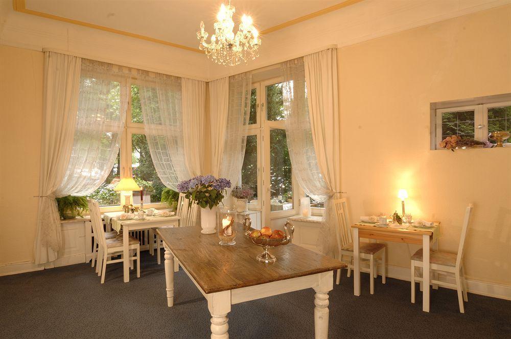 Hotel Mare Hamburg-Harburg Buitenkant foto